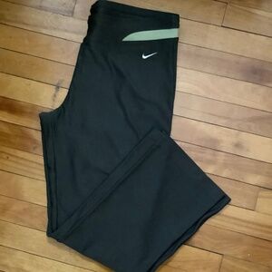 Nike FIT DRY Cropped Pants M